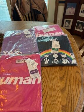 NWT- BUNDLE NWT QE TEES